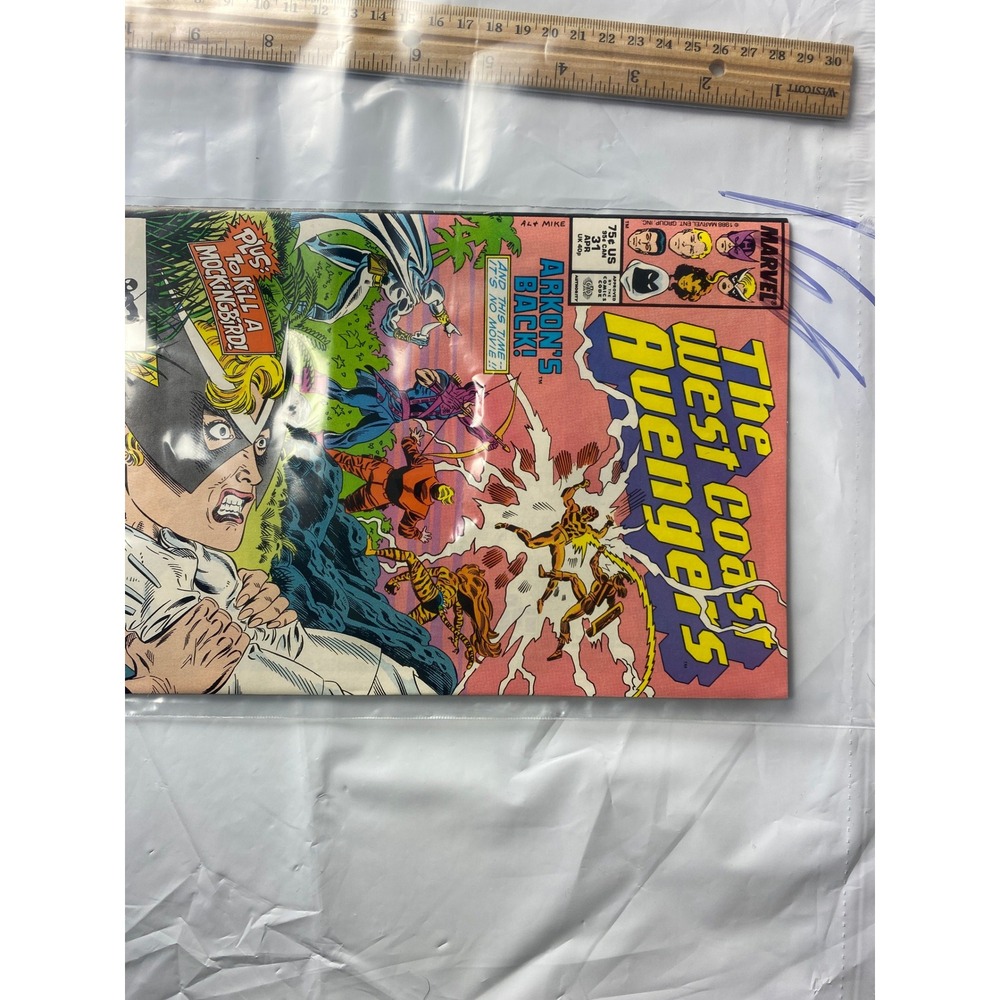 The West Coast Avengers Comic Book Issue 31 Marvel Comics 1988‎